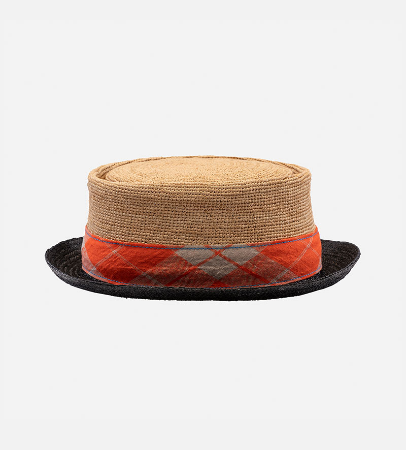 side view of straw porkpie hat